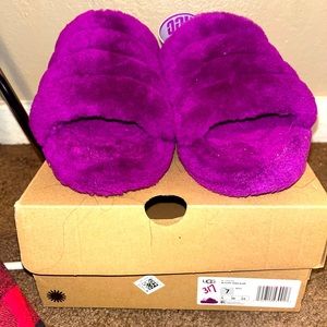 ugg slides